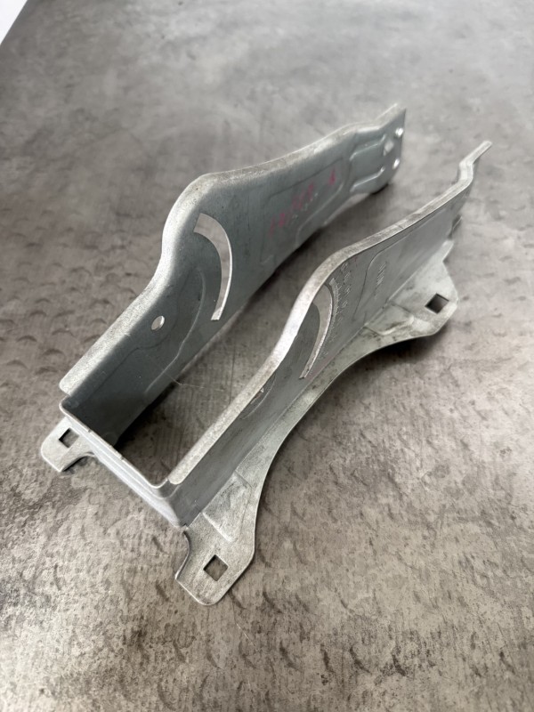 沖壓方式=連續模